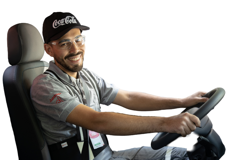 Colaborador manejando unidad