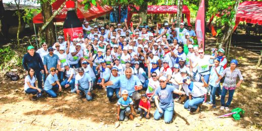 Coca-Cola FEMSA reforesta por la seguridad hídrica de Panamá – “Agua por el Futuro”.