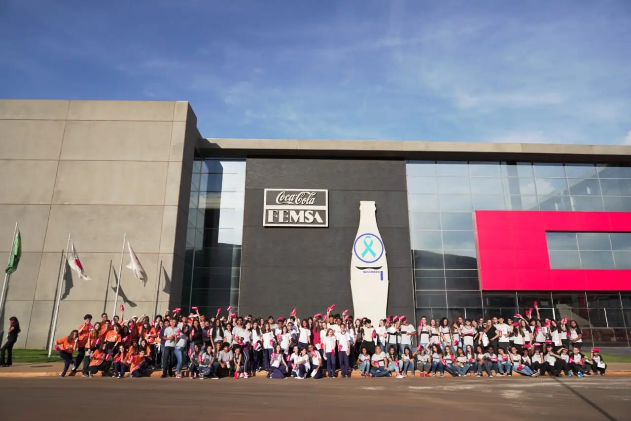 Coca-Cola FEMSA Brasil deixa legados de sustentabilidade em escolas no Brasil.