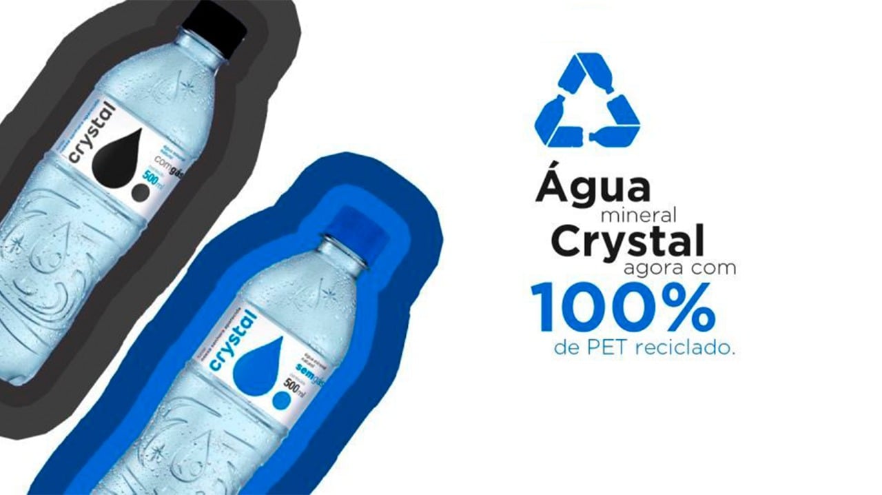 Água mineral Crystal agora com 100% de PET reciclado.