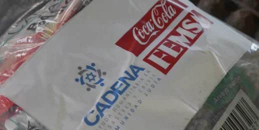 Coca-Cola FEMSA junto a Fundación Cadena genero donaciones para reconstruir y contribuir con la activación económica de tenderos y tenderas de la zona afectados por la ola invernal.